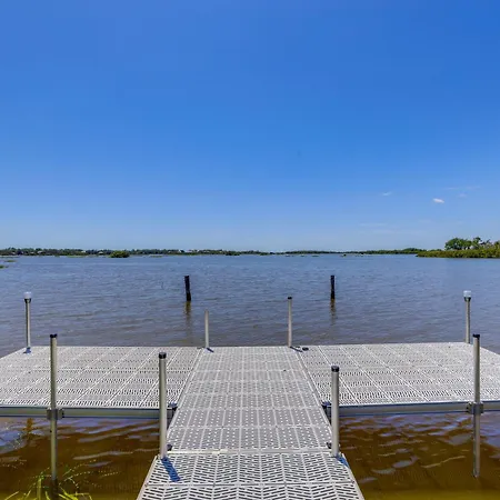 Waterfront Duplex With Dock And Views Near Town! Villa Cedar Key Exterior photo