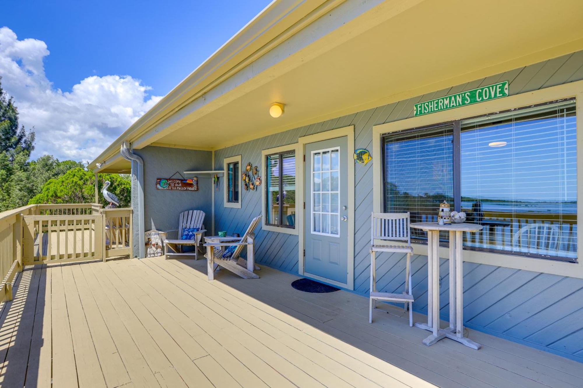 Waterfront Duplex With Dock And Views Near Town! *