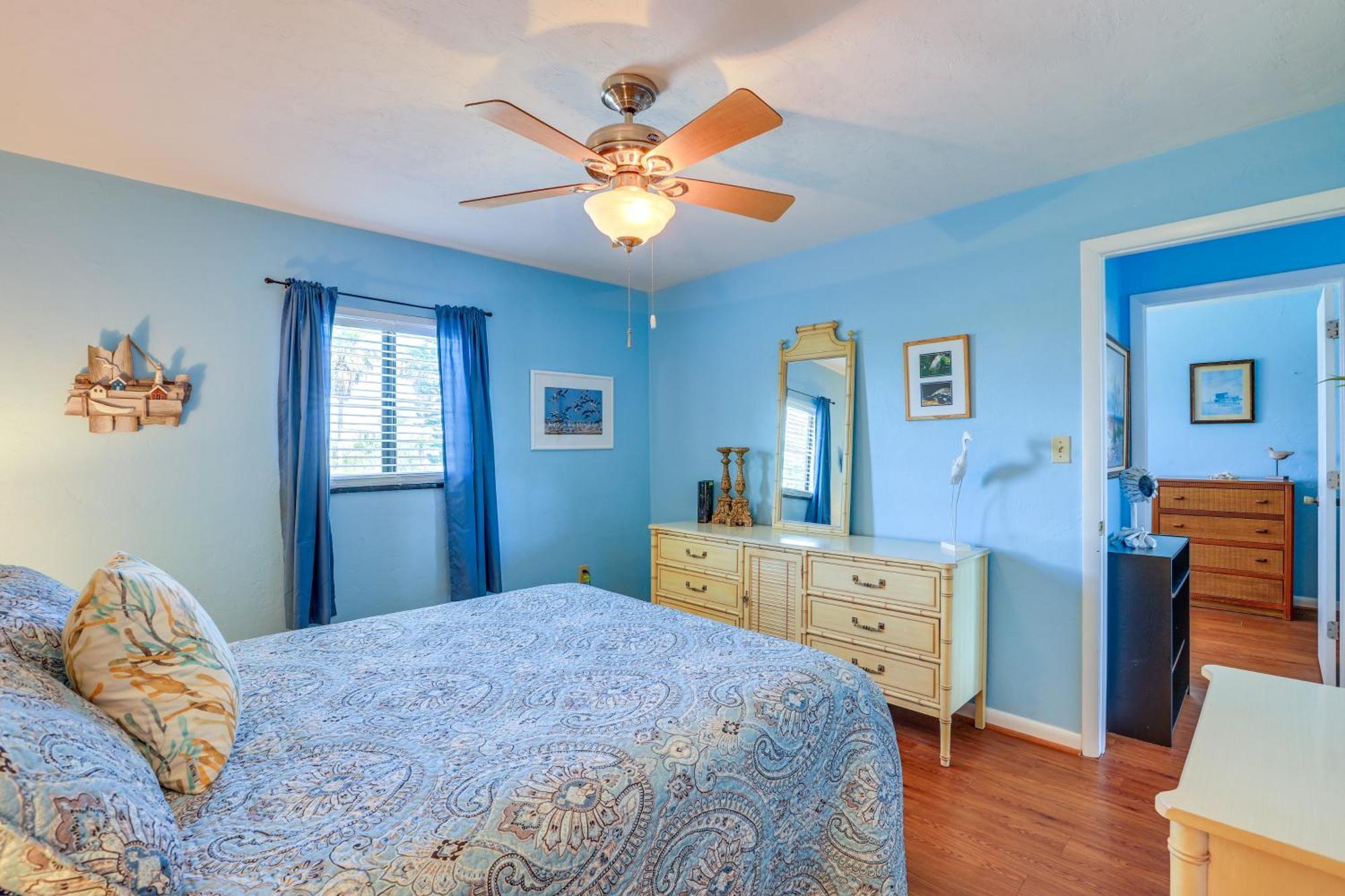 Waterfront Duplex With Dock And Views Near Town! Cedar Key